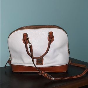 Rooney & Burke Pebble Grain Zip Zip Satchel white